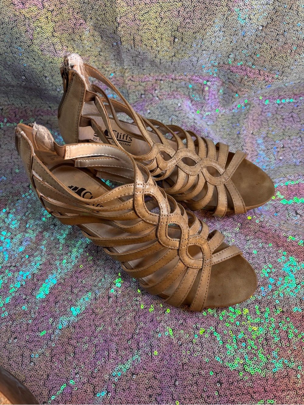 MUST BUNDLE THREE 5DOLLAR ITEMS Cliffs by WHITE MOUNTAIN Tan Strappy Woven Heels